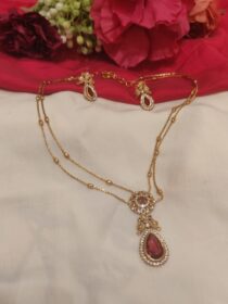 Mesmerizing Floral Design Red Pendant Chain Layer Necklace