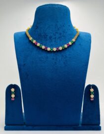 Delicate Design Red & Green Stone Short Necklace