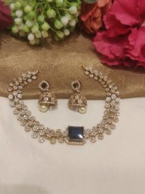 Delicate Floral Design Dark Blue Stone Short Necklace