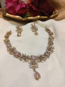 Alluring Floral Design Pink Stone Short Necklace