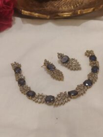 Sparkling Leaf Design Purple Stone Short Necklace