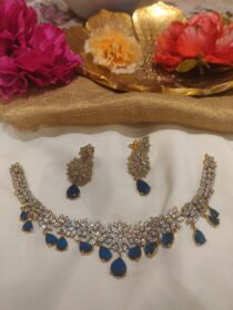 Floral Leafs navy Blue Necklace
