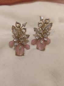 Refined Pink Leafs Earrings