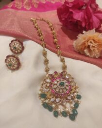 Elegant Bridal Necklace With Floral Pendant White Green Beads
