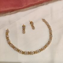 Artisanal Crystal Floral Short Golden Necklace