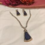 Mesmerizing Crystal Neckalce With Purple Ad Stone