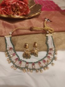 Fashionable Bridal Multilayer White Pearl Choker