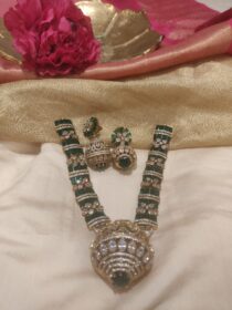 Glamorous Green Ad Stone Necklace With Crystal AD Pendant