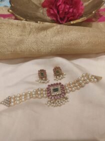 Sophisticated 3 Layer Pearl Choker With Red Pendant