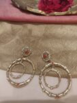 Elegant 2 Roud Earrings With Red Ad Stone