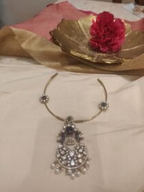 Timeless Floral Pipe Necklace With CrystL Ad Stone Pendnat White Beads