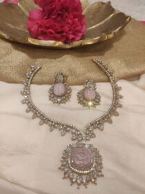 Delicate Ad Crystal Leafs Necklace With Pink Ad Stone