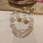 Exquisite bridal  perals and gold moti necklace