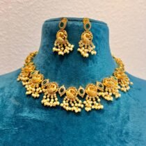 Delicate Sought bridal peacock golden choker with perals and emerald stone necklace