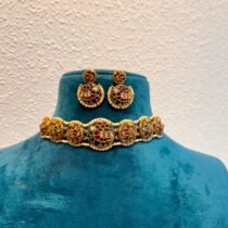 Inimitable bridal peacock with ad diamond and pearls choker necklace
