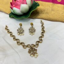 Elegant DRIP GOLDEN AD STONE AND RED STONEDESIGN WITH PEARLS NECKLACE