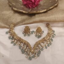 Antique Gold Necklace Set with Beads & Pearls
