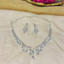 Leaf stone sliver chain necklace