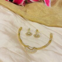 Kundali Crystal golden choker
