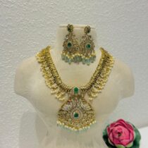 peacock  emerald bridal necklace