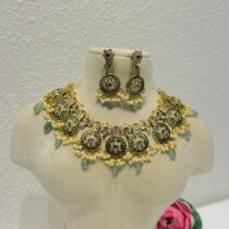 Emerald  chakra golden bridal choker