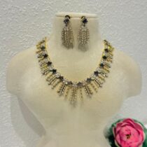 purple leaf crystal choker