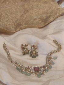 Peacock radiant golden choker
