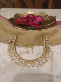Snake scale golden bridal necklace