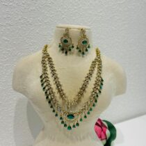 Princess emerald golden necklace