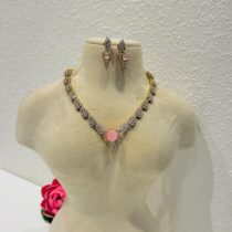 Enchanting Antique Leafy Necklace with Pink Ad Stone