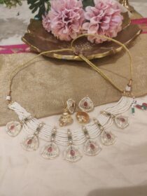 Refined Handcrafted multilayer Hasli Pendant Choker
