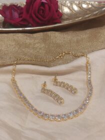 Timeless CrysatL Ad Stone Golden Necklace