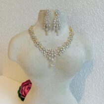 Glittering Petal Grace Necklace