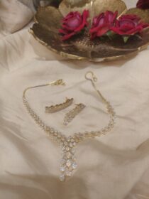Refined CZ Leaf Necklace