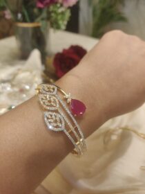 Radiant 3 Laefs Ruby Stone Kada