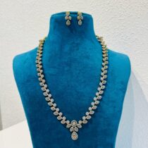 Elegant Floral Leaf Long Chain