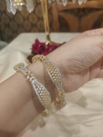 Timeless Leaf Design Bangles Set of 2