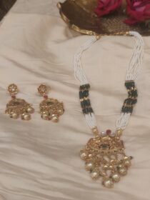 Enchanting Bridal Trangular Droplet Necklace