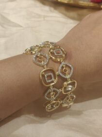 Refined Organic shape Bracelet