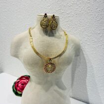 Glamorous Tempal Chain