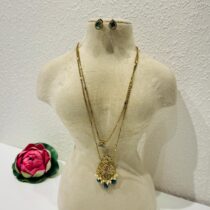 Lustrous 2 Layer Chain With Green Beads