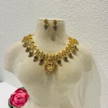 Sparkling Leafy Floral Choker