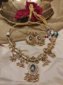 Exquisite Bridal Necklace With Green Stone