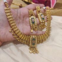 Regal Bridal Golden Choker with Green Stone