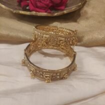 Inimitable Golden Kundan Stone Kada Set of 2