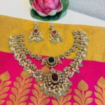 Sophisticated 2 Layer Floral Necklace With Lightgreen Beads