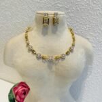 Exquisite Floral Crytsal Stone Necklace