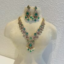Inimitable Mint Green Antique Necklace