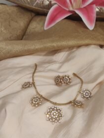 Radiant Floral Short Chain