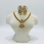 Fashionable Floral Bridal Necklace